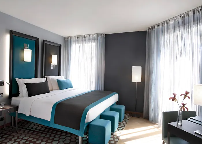 Hôtel Bassano Paris